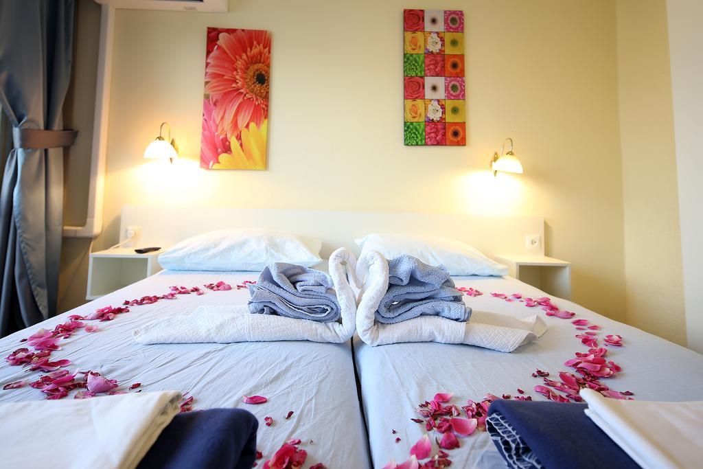 Guest House Zeba & Riviera Šilo Екстериор снимка