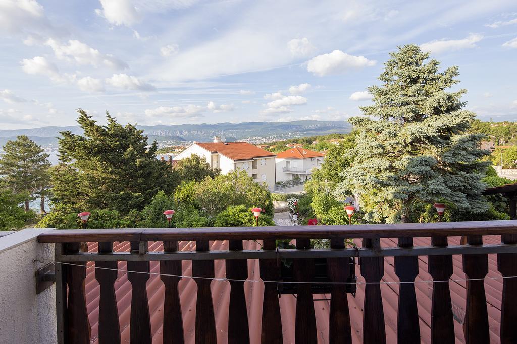 Guest House Zeba & Riviera Šilo Екстериор снимка