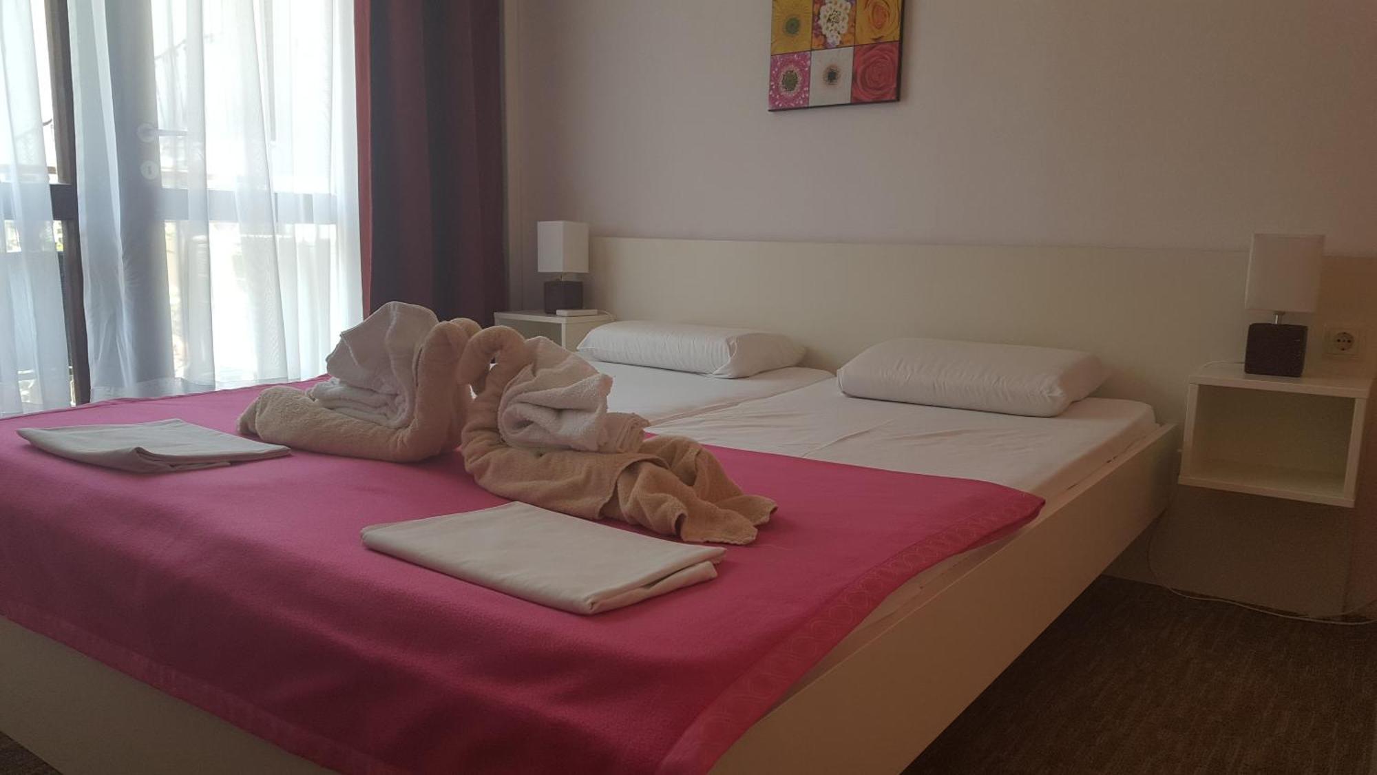 Guest House Zeba & Riviera Šilo Екстериор снимка