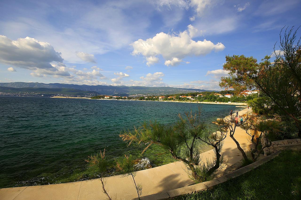 Guest House Zeba & Riviera Šilo Екстериор снимка