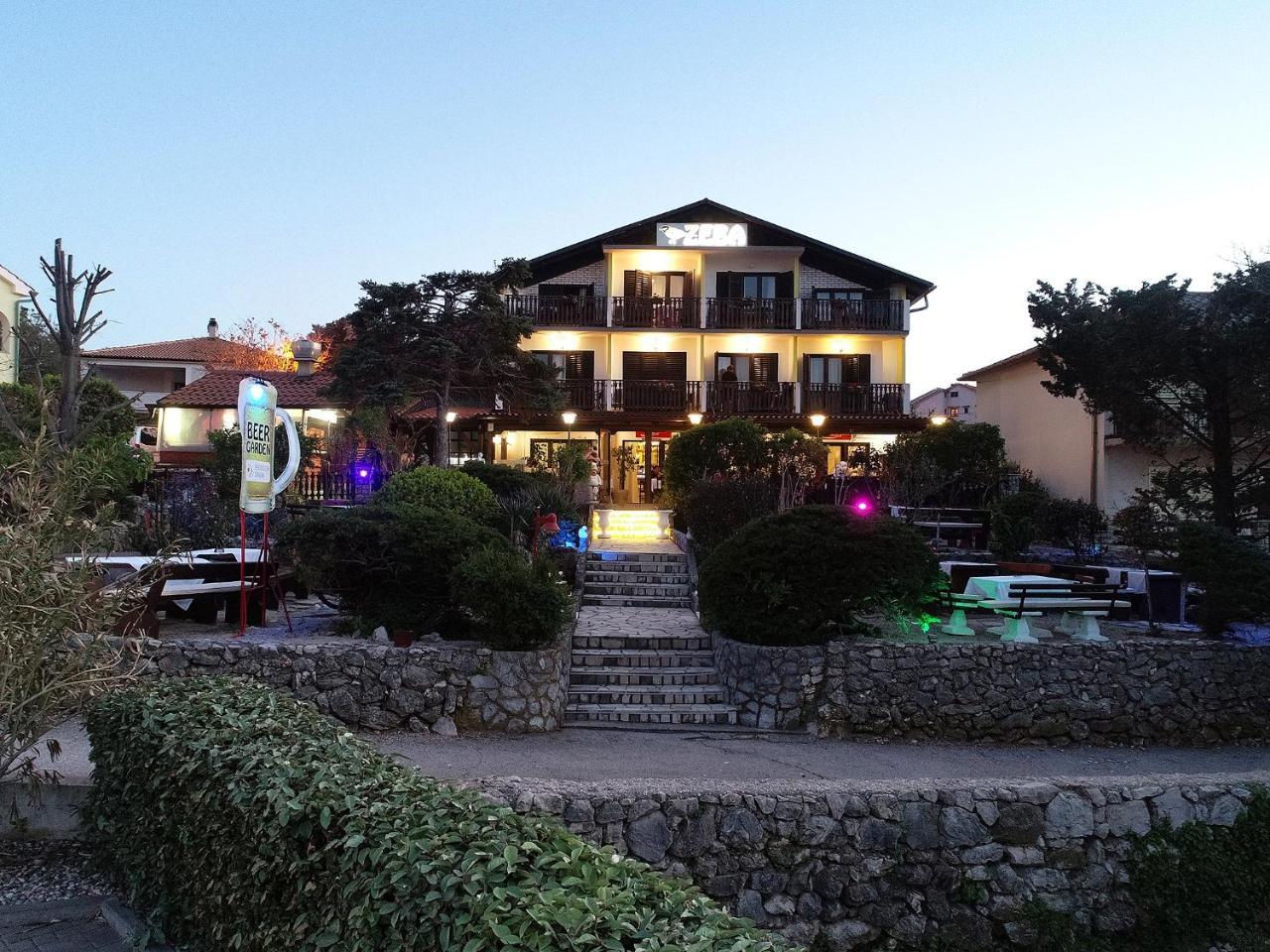 Guest House Zeba & Riviera Šilo Екстериор снимка