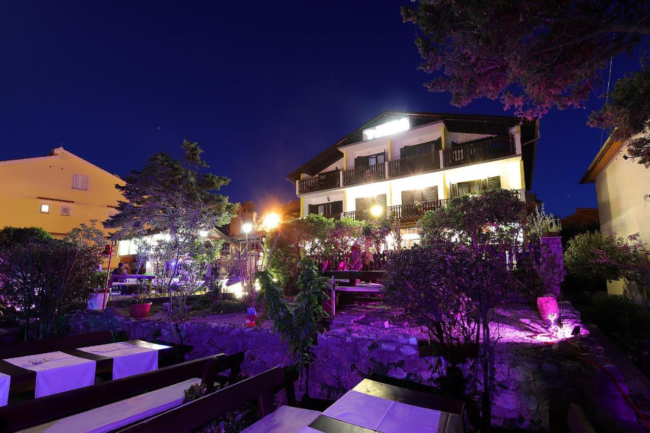 Guest House Zeba & Riviera Šilo Екстериор снимка